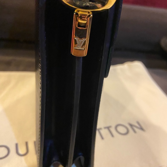Louis Vuitton (LV) Epi leather bag - Picture 7 of 14